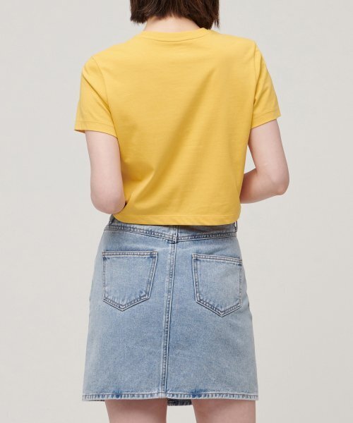 MUSINSA STANDARD WOMAN（ムシンサスタンダードウーマン）の「[クールタンダード] ウィメンズ クルーネック クロップTシャツ [メロウイエロー]（Tシャツ/カットソー・レディース・その他・SMALL/MEDIUM/LARGE/X-LARGE/X-SMALL）」の2枚目の写真