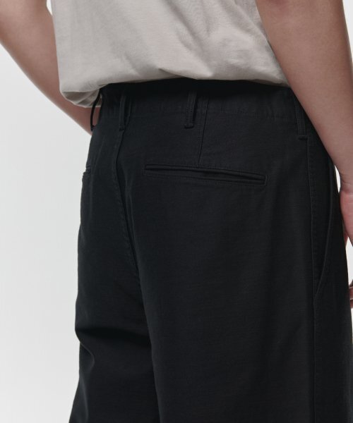 MUSINSA STANDARD（ムシンサスタンダード）の「バックサテンオフィサーパンツ[ブラック]（その他パンツ・メンズ・その他・40/38/42/36/34/32/30/31/33/26/27/28/29）」の5枚目の写真
