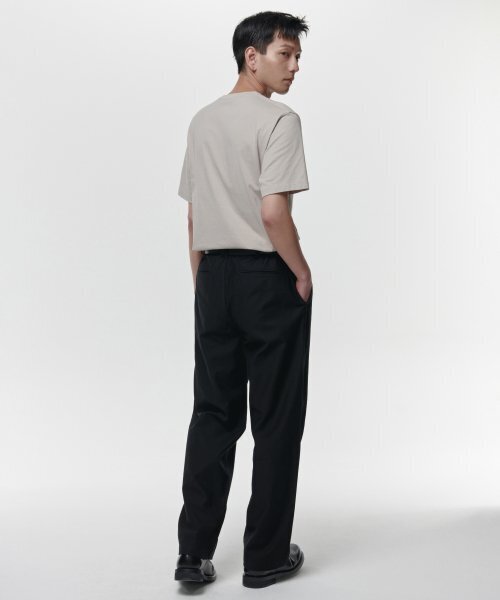 MUSINSA STANDARD（ムシンサスタンダード）の「バックサテンオフィサーパンツ[ブラック]（その他パンツ・メンズ・その他・40/38/42/36/34/32/30/31/33/26/27/28/29）」の8枚目の写真
