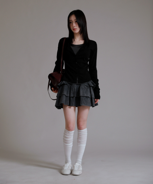 LIKE THE MOST(ライクザモースト)の「ストライプインナーレイヤードカーディガンTシャツ_ブラック(Tシャツ/カットソー・レディース・ブラック・SMALL/MEDIUM)」の3枚目の写真