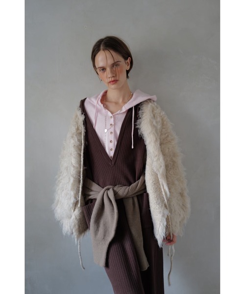 TRUNC（トランクエイティーエイト）の「Fluffy Ribbon Cardigan / フラッフィーリボンカーディガン（カーディガン/ボレロ・レディース・アイボリー/チャコールグレー・FREE）」の7枚目の写真