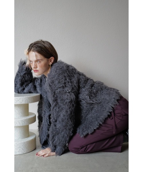 TRUNC（トランクエイティーエイト）の「Fluffy Ribbon Cardigan / フラッフィーリボンカーディガン（カーディガン/ボレロ・レディース・アイボリー/チャコールグレー・FREE）」の9枚目の写真