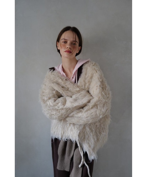 TRUNC（トランクエイティーエイト）の「Fluffy Ribbon Cardigan / フラッフィーリボンカーディガン（カーディガン/ボレロ・レディース・アイボリー/チャコールグレー・FREE）」の14枚目の写真
