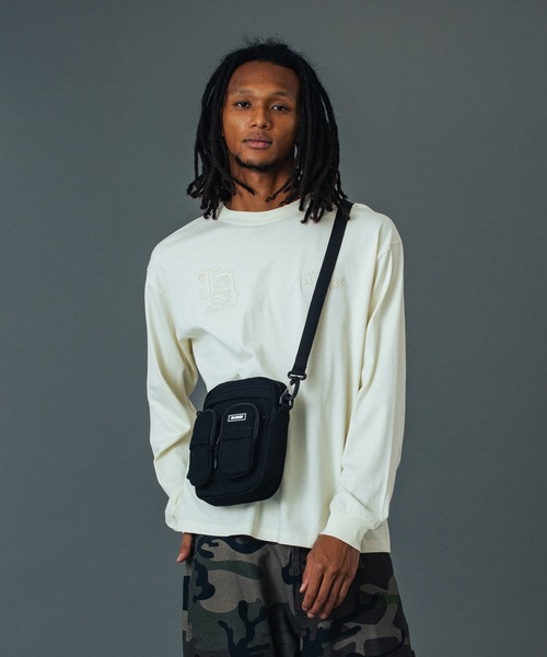 XLARGE（エクストララージ）の「CANVAS TACTICAL SHOULDER BAG（ショルダーバッグ・メンズ・ブラック/グレー/カモフラージュ・ONE SIZE）」の2枚目の写真