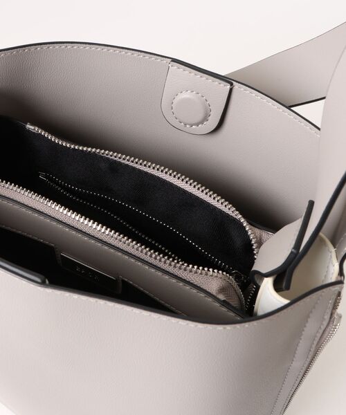 ROPE'（ロペ）の「【E'POR】Y BAG Shoulder Medium【軽量】（ショルダーバッグ・レディース・キナリ/ライトグレー・FREE）」の5枚目の写真