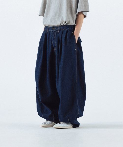 ANGLAN(アングラン)の「Rigid Indigo Denim Balloon Pants - Dark Blue(デニムパンツ・メンズ・ネイビー・FREE/1/2)」の8枚目の写真