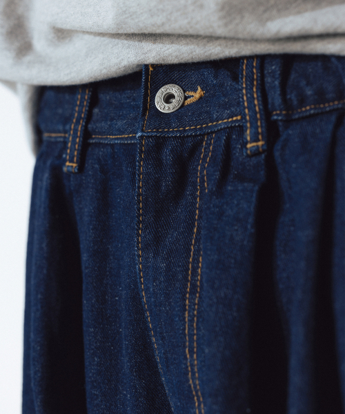 ANGLAN(アングラン)の「Rigid Indigo Denim Balloon Pants - Dark Blue(デニムパンツ・メンズ・ネイビー・FREE/1/2)」の7枚目の写真