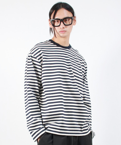 DEMARC(ドゥマーク)の「M STRIPE LOOSE-FIT LONG SLEEVE TEE - Dark Navy(Tシャツ/カットソー・メンズ・その他・MEDIUM/LARGE)」の7枚目の写真