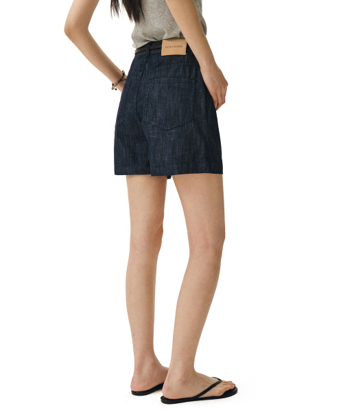 DECET WOMEN（デケット ウーマン）の「[リネンライク]2Pleats Shorts DCWPT016CPIndigo（その他パンツ・レディース・その他・X-SMALL/SMALL/MEDIUM/LARGE）」の4枚目の写真