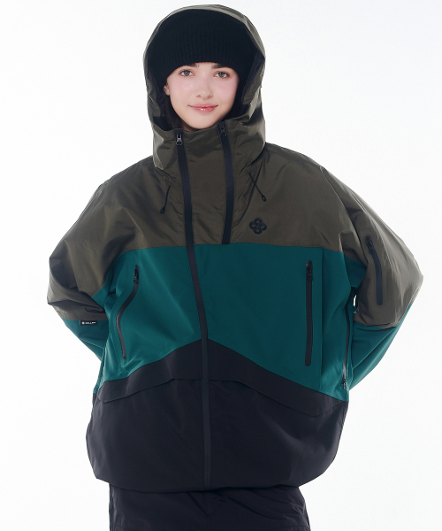 DOLL OUTERWEAR(ドラ アウターウェア)の「2425 アクティボ ボードウェアジャケット カーキ/グリーン 男女共用(ナイロンジャケット・レディース・その他・SMALL/MEDIUM/LARGE/X-LARGE/X-SMALL)」の8枚目の写真