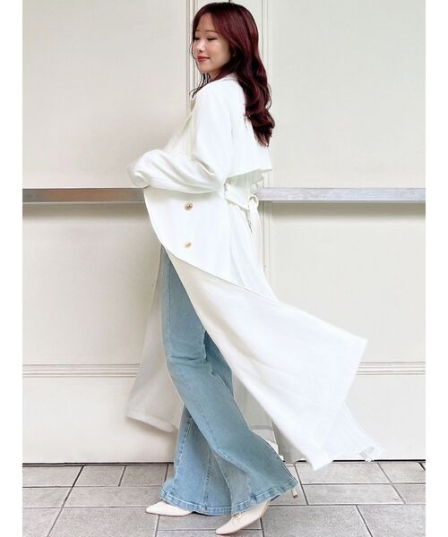 RESEXXY（リゼクシー）の「サイドプリーツトレンチコート（トレンチコート・レディース・ホワイト/ベージュ/ブラック・FREE）」の7枚目の写真