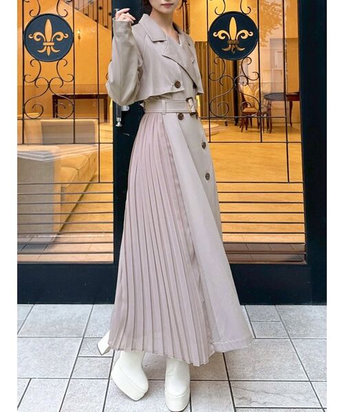 RESEXXY（リゼクシー）の「サイドプリーツトレンチコート（トレンチコート・レディース・ホワイト/ベージュ/ブラック・FREE）」の11枚目の写真