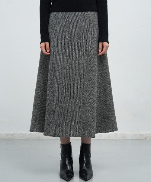 GENERAL IDEA（ジェネラルアイデア）の「【GENERAL IDEA】ウールフレアロングスカート / WOOL FLARE LONG SKIRT/（スカート・レディース・ブラック/ブラウン・M/S/L）」の3枚目の写真