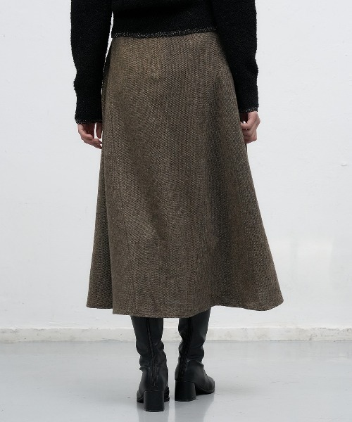 GENERAL IDEA（ジェネラルアイデア）の「【GENERAL IDEA】ウールフレアロングスカート / WOOL FLARE LONG SKIRT/（スカート・レディース・ブラック/ブラウン・M/S/L）」の12枚目の写真