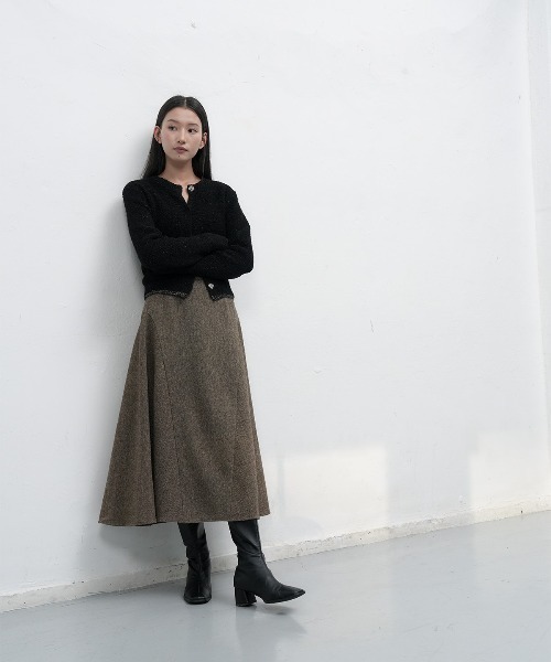 GENERAL IDEA（ジェネラルアイデア）の「【GENERAL IDEA】ウールフレアロングスカート / WOOL FLARE LONG SKIRT/（スカート・レディース・ブラック/ブラウン・M/S/L）」の13枚目の写真