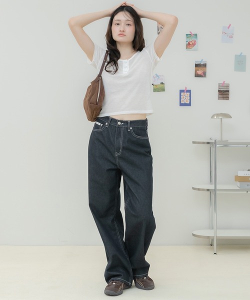 HEILIS(ヘイリス)の「巾着スエードショルダーバッグ / ブラック ブラウン キャメル 茶色 黒色 フェイクスエード ワンハンドル ストラップ 調節可能 ファスナー 巾着 ショルダー 春服 秋服 冬服(ショルダーバッグ・レディース・ブラック/ブラウン/ブラウン系その他/ベージュ系その他・FREE)」の8枚目の写真