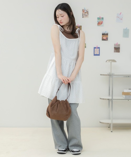 HEILIS(ヘイリス)の「巾着スエードショルダーバッグ / ブラック ブラウン キャメル 茶色 黒色 フェイクスエード ワンハンドル ストラップ 調節可能 ファスナー 巾着 ショルダー 春服 秋服 冬服(ショルダーバッグ・レディース・ブラック/ブラウン/ブラウン系その他/ベージュ系その他・FREE)」の13枚目の写真