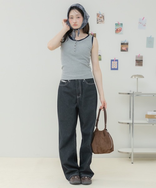 HEILIS(ヘイリス)の「巾着スエードショルダーバッグ / ブラック ブラウン キャメル 茶色 黒色 フェイクスエード ワンハンドル ストラップ 調節可能 ファスナー 巾着 ショルダー 春服 秋服 冬服(ショルダーバッグ・レディース・ブラック/ブラウン/ブラウン系その他/ベージュ系その他・FREE)」の12枚目の写真