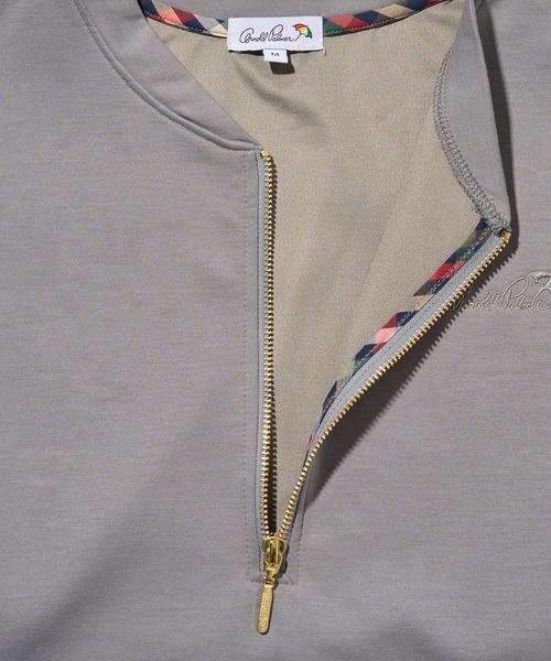 Arnold Palmer(アーノルドパーマー)の「クッションダンボール ハーフジッププルオーバー(スウェット・レディース・オフホワイト/ダークグレー/グレー・M/S/L)」の6枚目の写真