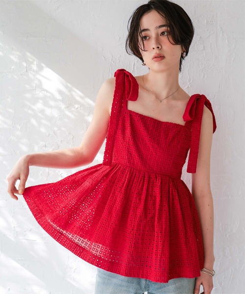 titivate(ティティベイト)の「コットンレースペプラムリボントップス(Tシャツ/カットソー・レディース・オフホワイト/ブラック/レッド・M/L)」の2枚目の写真