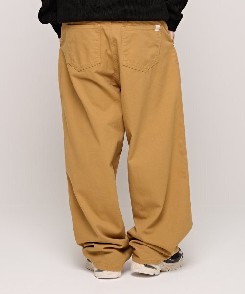 CARGOBROS(カーゴブロス)の「CBピンタックワイドデニムパンツ(キャメル)(デニムパンツ・メンズ・その他・S/M/L)」の3枚目の写真