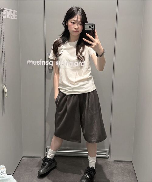 MUSINSA STANDARD WOMAN（ムシンサスタンダードウーマン）の「ウィメンズ ワンタック バミューダ スウェットパンツ [ガンメタル]（その他パンツ・レディース・その他・LARGE/MEDIUM/X-SMALL/SMALL）」の5枚目の写真