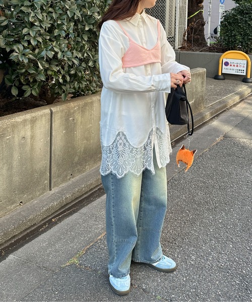 PILIT（ピリット）の「裾レースシャツ（シャツ/ブラウス・レディース・グレー/オフホワイト・MEDIUM）」の3枚目の写真