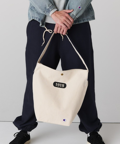 Champion（チャンピオン）の「【Champion/チャンピオン】直営限定コレクション メンズ ワンショルダーバッグ（ショルダーバッグ・メンズ・レッド/グリーン/ネイビー・FREE）」の8枚目の写真