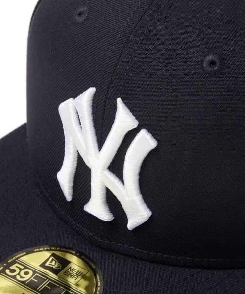 NEW ERA(ニューエラ)の「NEW ERA NEW YORK YANKEES OLD ENGLISH 59FIFTY(ニューエラ ニューヨーク・ヤンキース オールドイングリッシュ 5950)(キャップ・メンズ・ネイビー・7 1/4/7 3/8/7 1/2/7 5/8/7 3/4)」の6枚目の写真