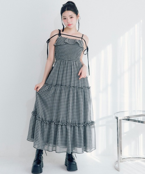 OLIVE des OLIVE（オリーブデオリーブ）の「フリルシャーリングティアードキャミワンピ（ワンピース・レディース・サックスブルー/ブラック/アイボリー・FREE）」の6枚目の写真