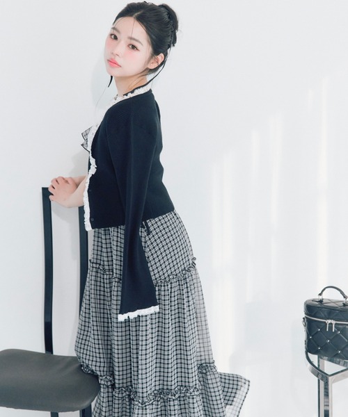 OLIVE des OLIVE（オリーブデオリーブ）の「フリルシャーリングティアードキャミワンピ（ワンピース・レディース・サックスブルー/ブラック/アイボリー・FREE）」の9枚目の写真