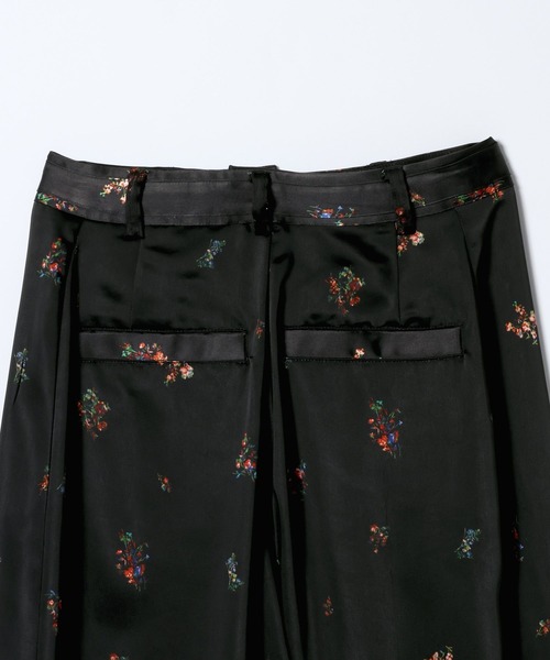 JEANASIS（ジーナシス）の「フラワーサテンコクーンパンツ/645248（その他パンツ・レディース・アイボリー/ブラック・MEDIUM/SMALL）」の8枚目の写真