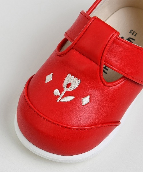 moimoln（モイモルン）の「チューリップ刺繍メロディシューズ・靴（ベビーシューズ/ベビーソックス・キッズ・レッド・13.5㎝/12.5cm/14.0cm/13.0cm）」の7枚目の写真