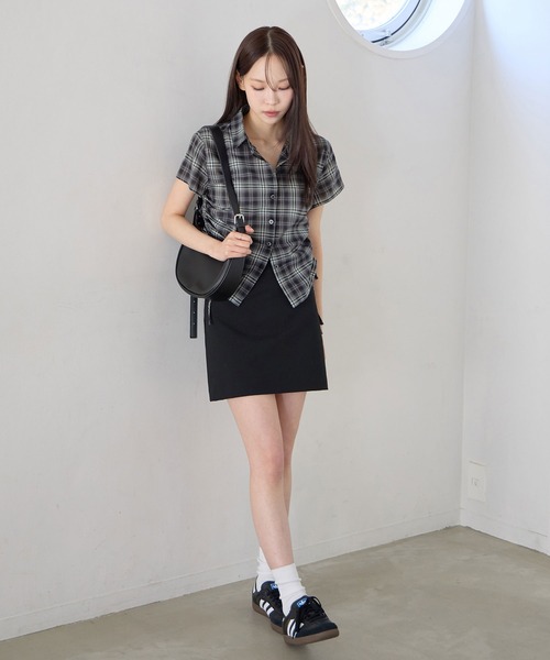 CHAN ME（チャンミ）の「サイドシャーリングデザインチェックシャツ（シャツ/ブラウス・レディース・ネイビー/ライトブルー・X-LARGE/LARGE/MEDIUM）」の4枚目の写真