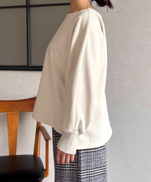 un dix cors（アンディコール）の「スエードドルマンプルオーバー（Tシャツ/カットソー・レディース・ブラック/グレイッシュベージュ/オフホワイト/バイオレット/グレー・FREE）」の13枚目の写真