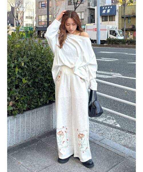 Ungrid（アングリッド）の「エンブロイダリーエスニックラフパンツ（その他パンツ・レディース・オフホワイト/ブラック/オレンジ・FREE）」の7枚目の写真