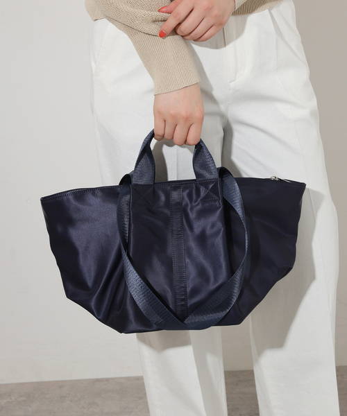 JOURNAL STANDARD relume（ジャーナルスタンダード　レリューム）の「《WEB限定追加》relumeナイロントートバッグ（トートバッグ・レディース・ネイビー/カーキ/ブラック・FREE）」の3枚目の写真