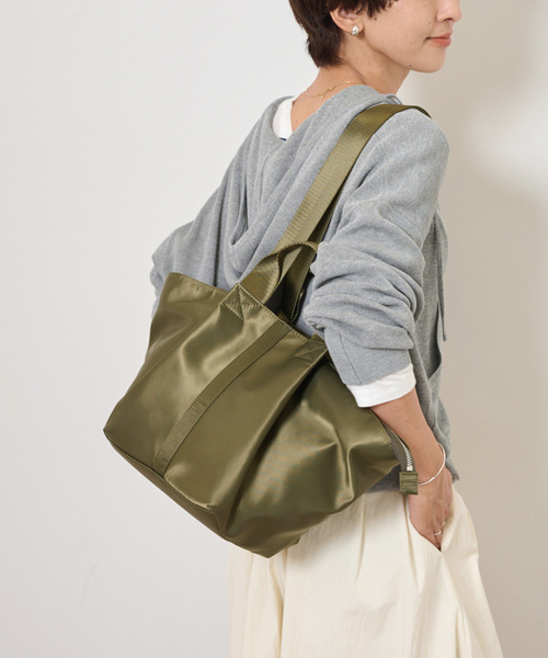 JOURNAL STANDARD relume（ジャーナルスタンダード　レリューム）の「《WEB限定追加》relumeナイロントートバッグ（トートバッグ・レディース・ネイビー/カーキ/ブラック・FREE）」の8枚目の写真