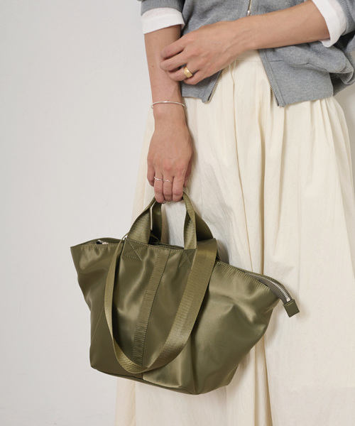 JOURNAL STANDARD relume（ジャーナルスタンダード　レリューム）の「《WEB限定追加》relumeナイロントートバッグ（トートバッグ・レディース・ネイビー/カーキ/ブラック・FREE）」の9枚目の写真