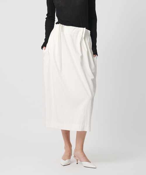 AEWEN MATOPH（イウエン マトフ）の「＜AEWEN MATOPH＞ウエストタック ポケットスカート（スカート・レディース・ホワイト/ブラック・38/36）」の5枚目の写真