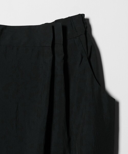AEWEN MATOPH（イウエン マトフ）の「＜AEWEN MATOPH＞ウエストタック ポケットスカート（スカート・レディース・ホワイト/ブラック・38/36）」の13枚目の写真