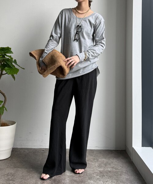 DouDou(ドゥドゥ)の「ロングロンTEE(Tシャツ/カットソー・レディース・オフホワイト/ネイビー/ベージュ/グレー・FREE)」の21枚目の写真