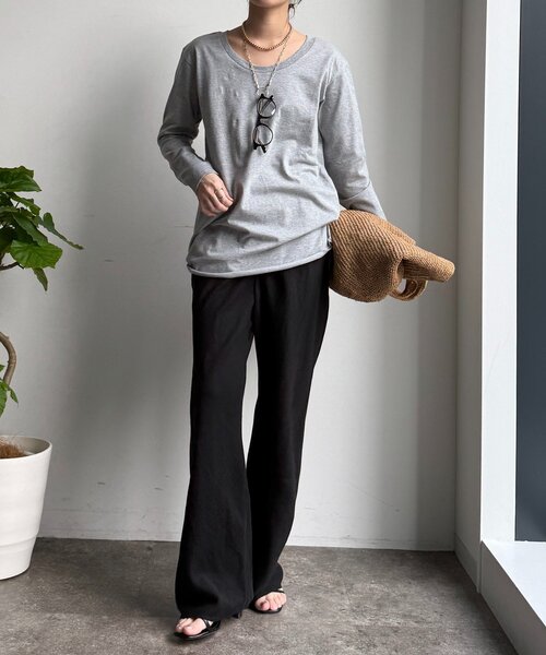 DouDou(ドゥドゥ)の「ロングロンTEE(Tシャツ/カットソー・レディース・オフホワイト/ネイビー/ベージュ/グレー・FREE)」の22枚目の写真