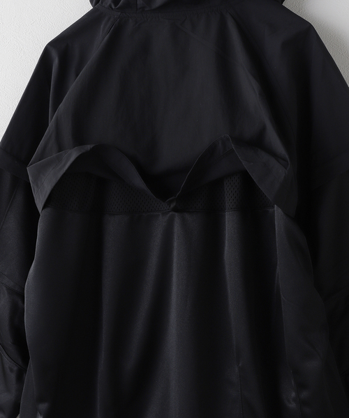 plage(プラージュ)の「NIKE / ナイキ AS W NSW OS HOODED WR JKT MOD コート(その他アウター・レディース・ブラック・FREE)」の7枚目の写真