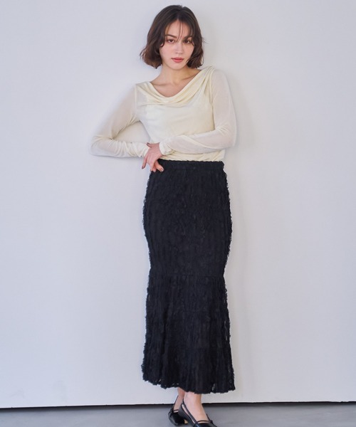 NOELA(ノエラ)の「カットレースナロースカート(スカート・レディース・ブラック/オフホワイト/サックスブルー・フリー)」の2枚目の写真