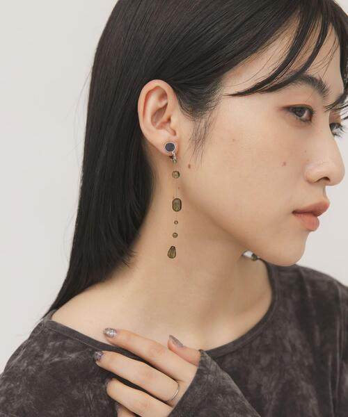 KBF(ケイビーエフ)の「シズクイヤリング(イヤリング・レディース・カーキ/クリア・ONE)」の10枚目の写真