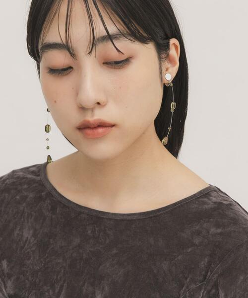 KBF(ケイビーエフ)の「シズクイヤリング(イヤリング・レディース・カーキ/クリア・ONE)」の12枚目の写真