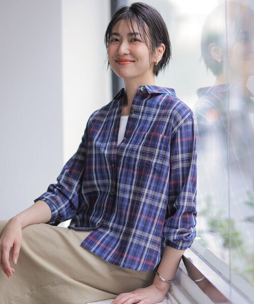 J.PRESS(ジェイプレス)の「【レイヤードスタイルに】スムースジャージー ノースリーブ カットソー(Tシャツ/カットソー・レディース・ライトグレー系/ブラック系/ホワイト系・T15/T13)」の15枚目の写真