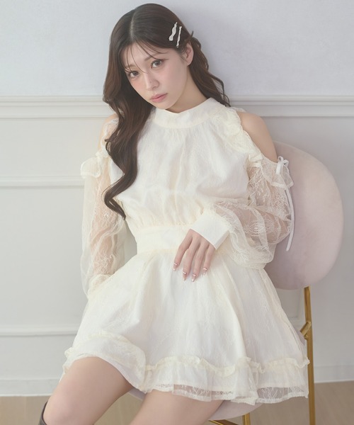 Ambre Neige(アンブルネージュ)の「open shoulder mini dress / オープンショルダーミニワンピース(ワンピース・レディース・その他/アイボリー/ブラック/ブラック系その他・FREE)」の2枚目の写真
