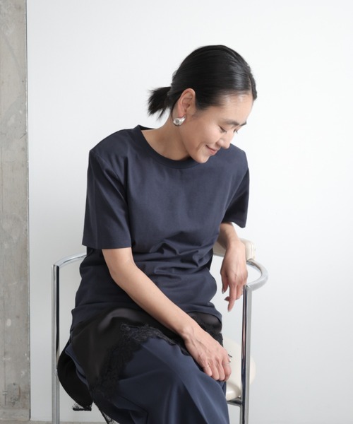 Henon.(ヘノン)の「肩パットTシャツ(Tシャツ/カットソー・レディース・バーガンディー/ホワイト/ネイビー・F)」の1枚目の写真